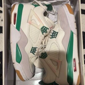 Jordan 4 SB green